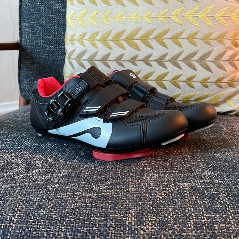 Peloton Cycling Shoes - 37